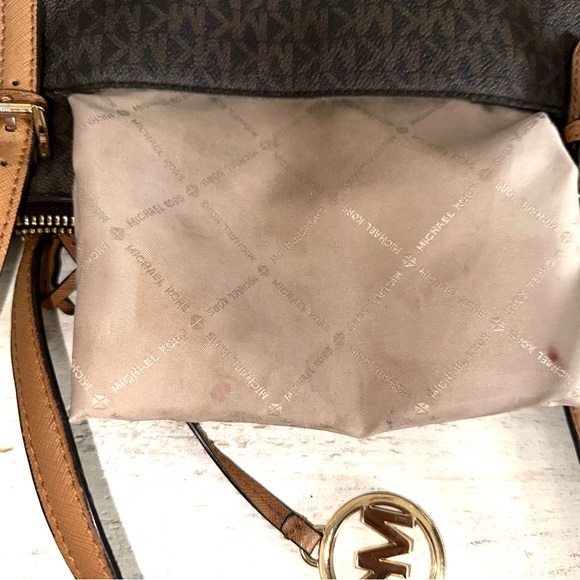 Michael Kors Brown Signature Tote Set - Picture 9 of 16